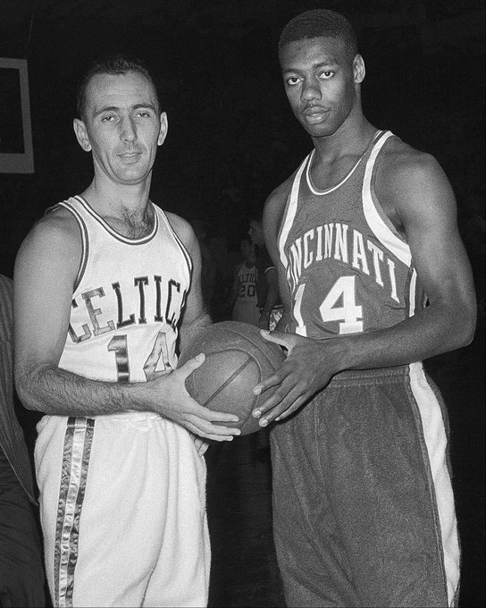 尽管在防守 尽管在防守